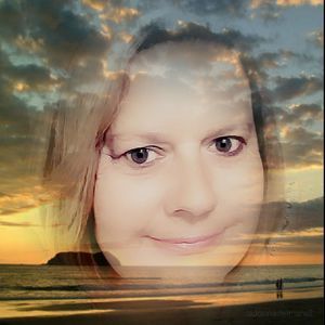 Meet your Posher, Lana